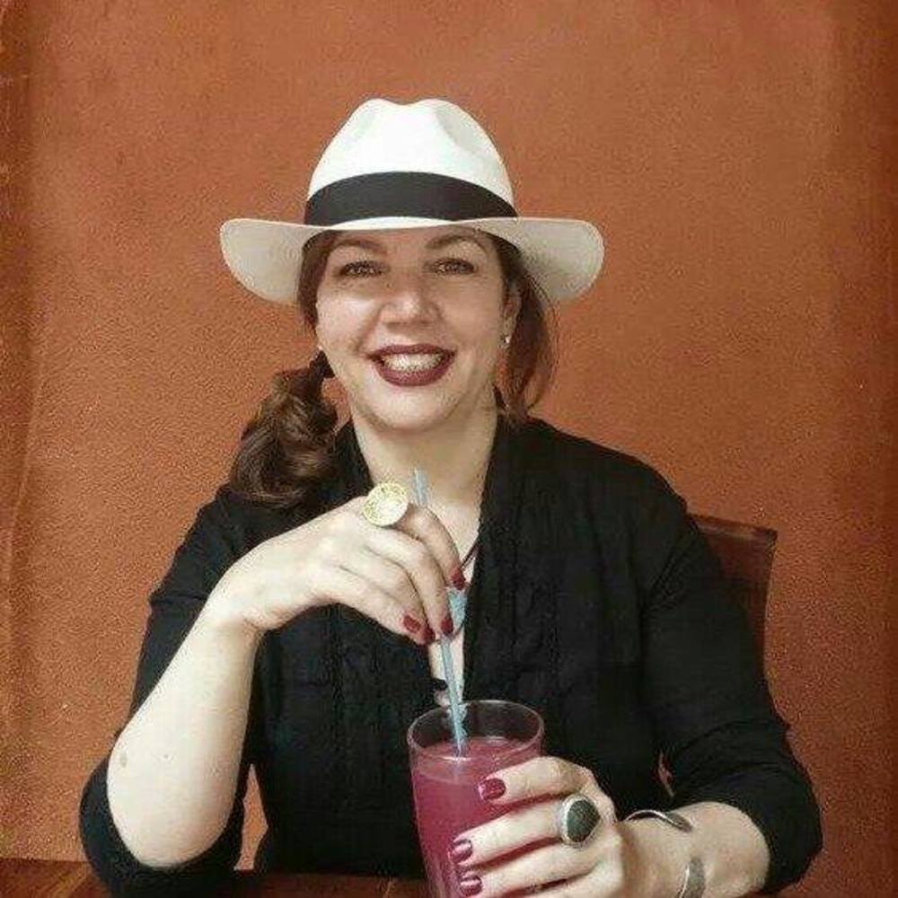 Meet your Posher, Carelia