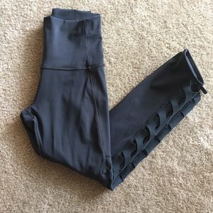 lululemon 7/8 Grey Tights - mesh texture design