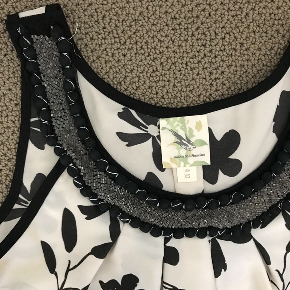 Made In San Francisco Anthropologie Beaded Top - Picture 2 of 3