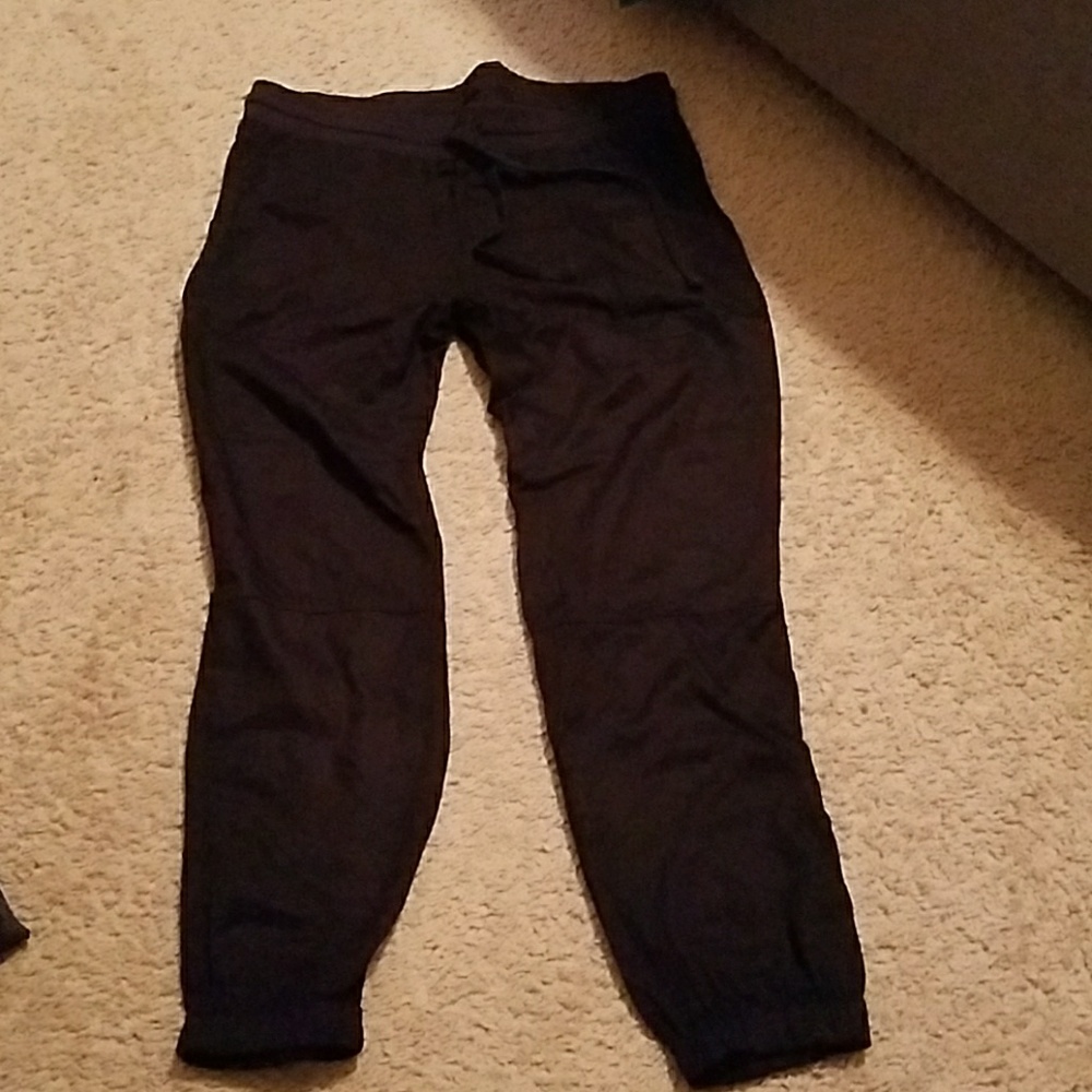 Cropped pants