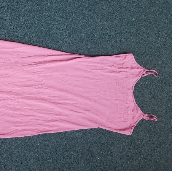 Dark pink long Forever 21 Dress Size Medium. - Picture 2 of 5