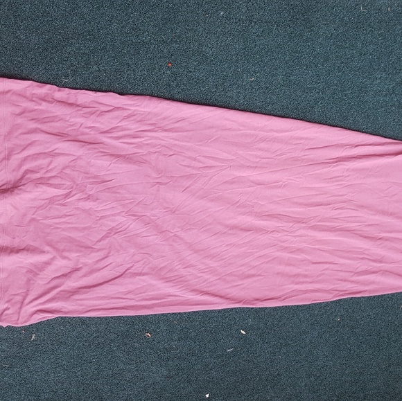 Dark pink long Forever 21 Dress Size Medium. - Picture 5 of 5