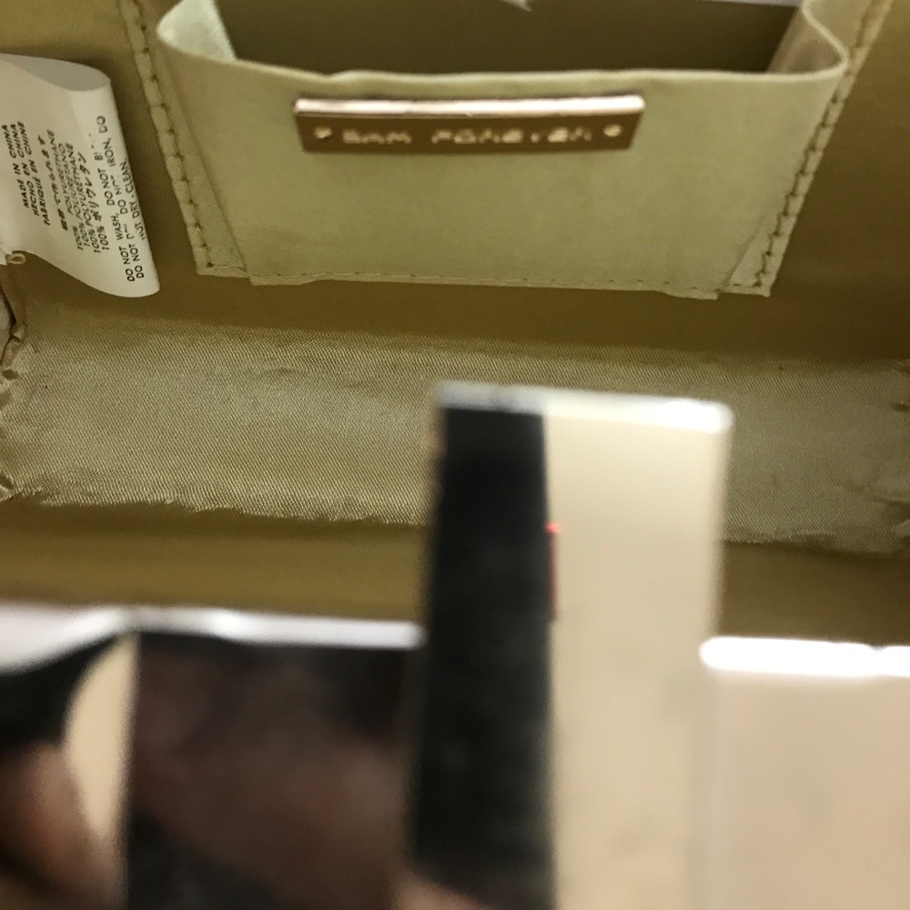Purse/Clutch - Picture 3 of 4