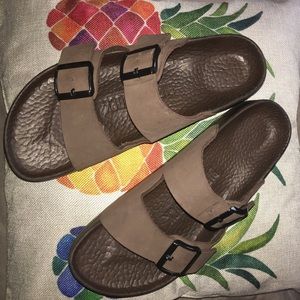 Monterey exquisite Birkenstock