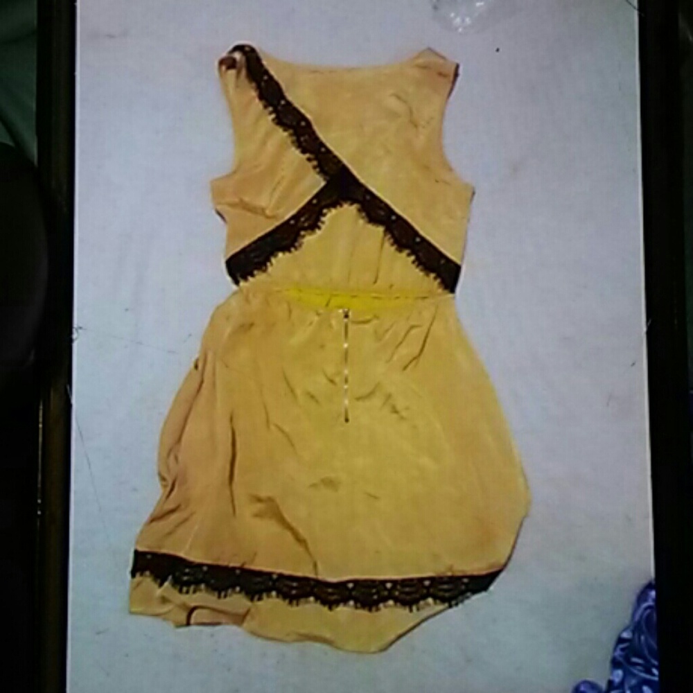 Dress - Picture 2 of 2