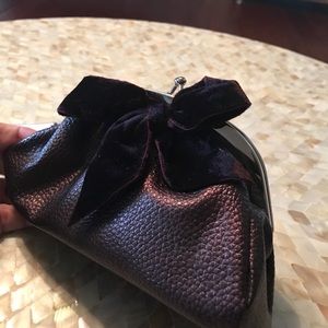 NWT, Victoria's Secret Metallic Bag w/kiss closure