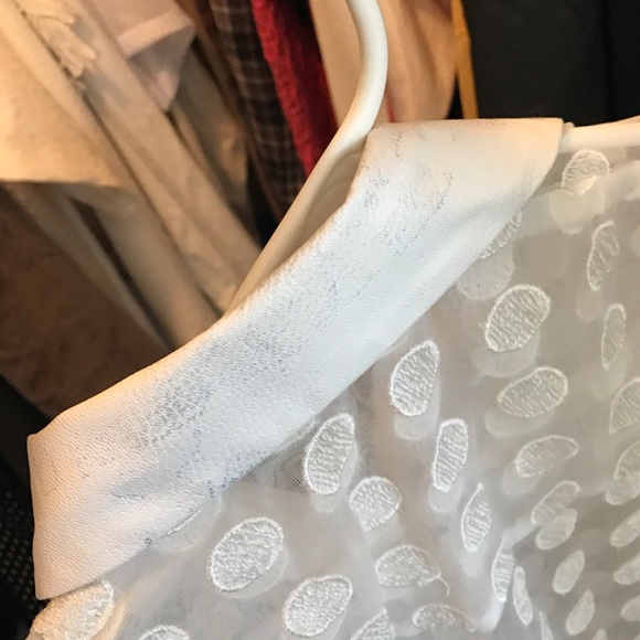 NASTY GAL POLKA DOT CROP TOP - Picture 7 of 7