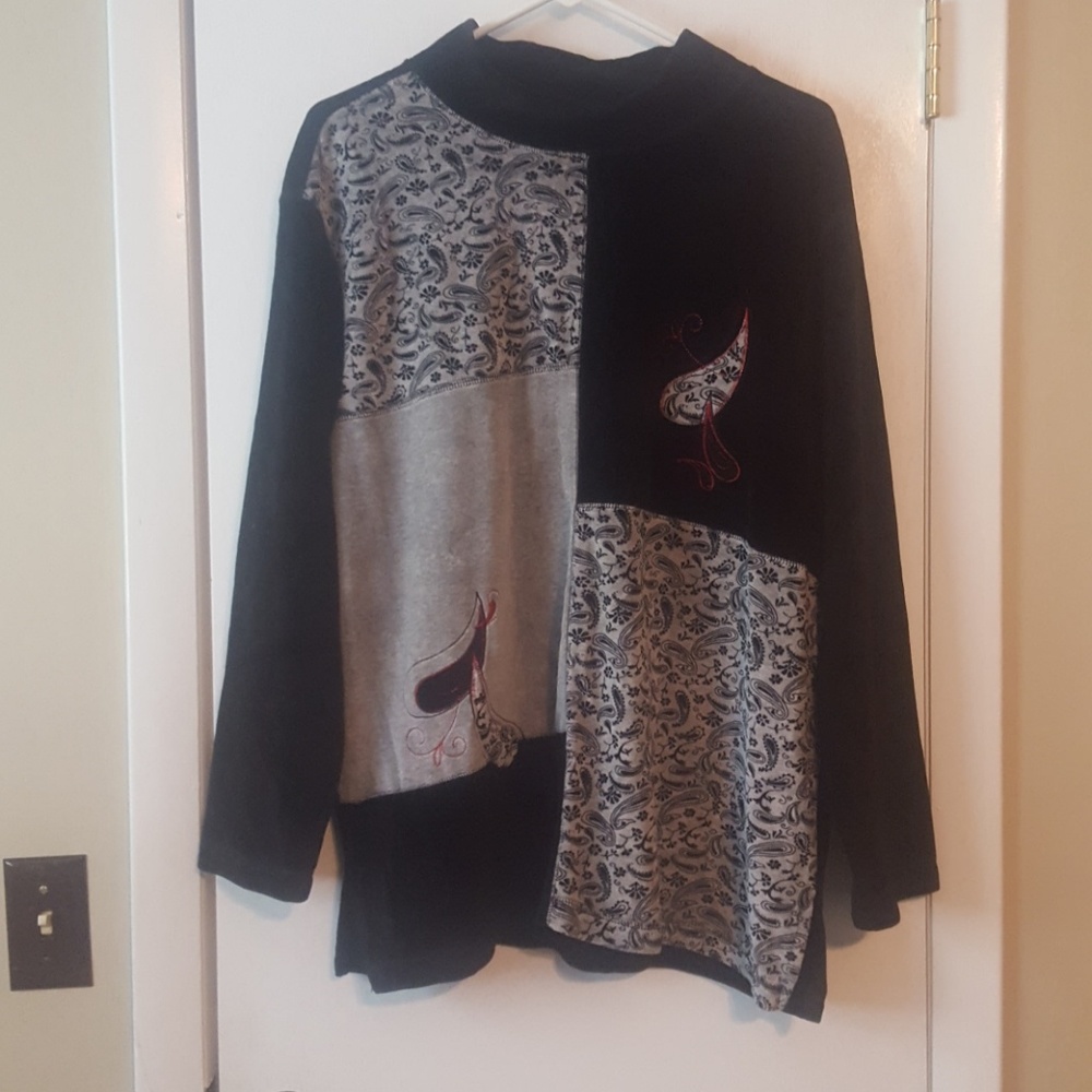 Erika Woman sweatshirt