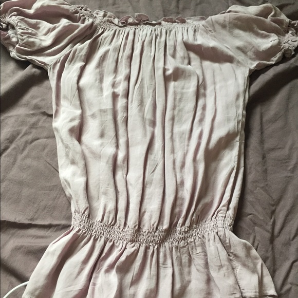 Soft and light purple top - Picture 2 of 2