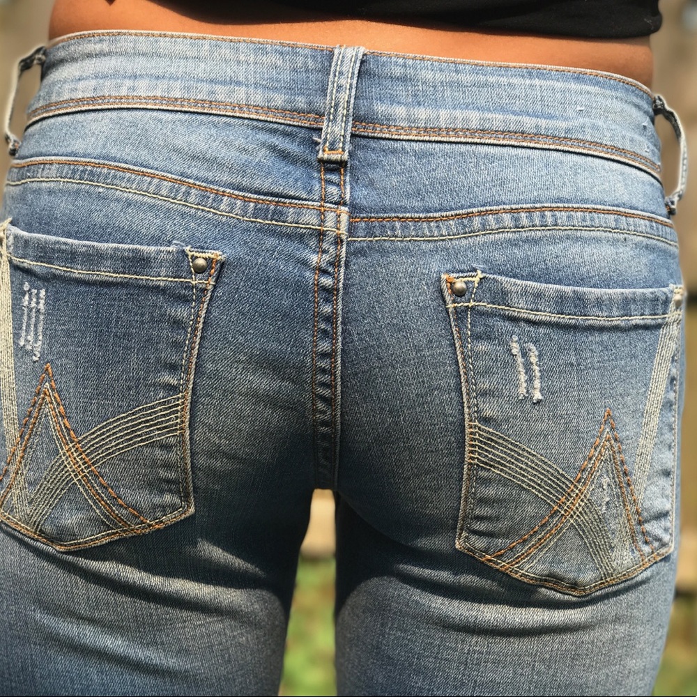 Delias skinny jeans size 5/6 L. Inseam 33