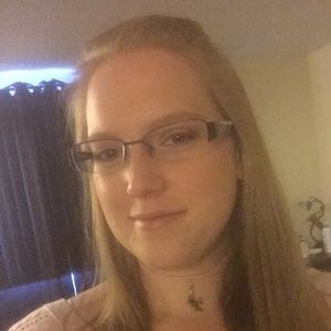 Meet your Posher, April