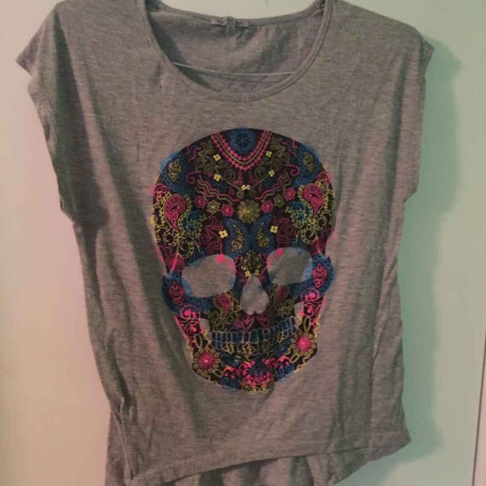 Charlotte Russe skull print tee