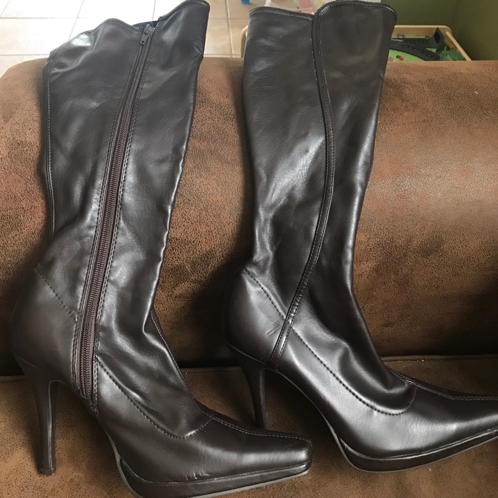 Brown heeled boots