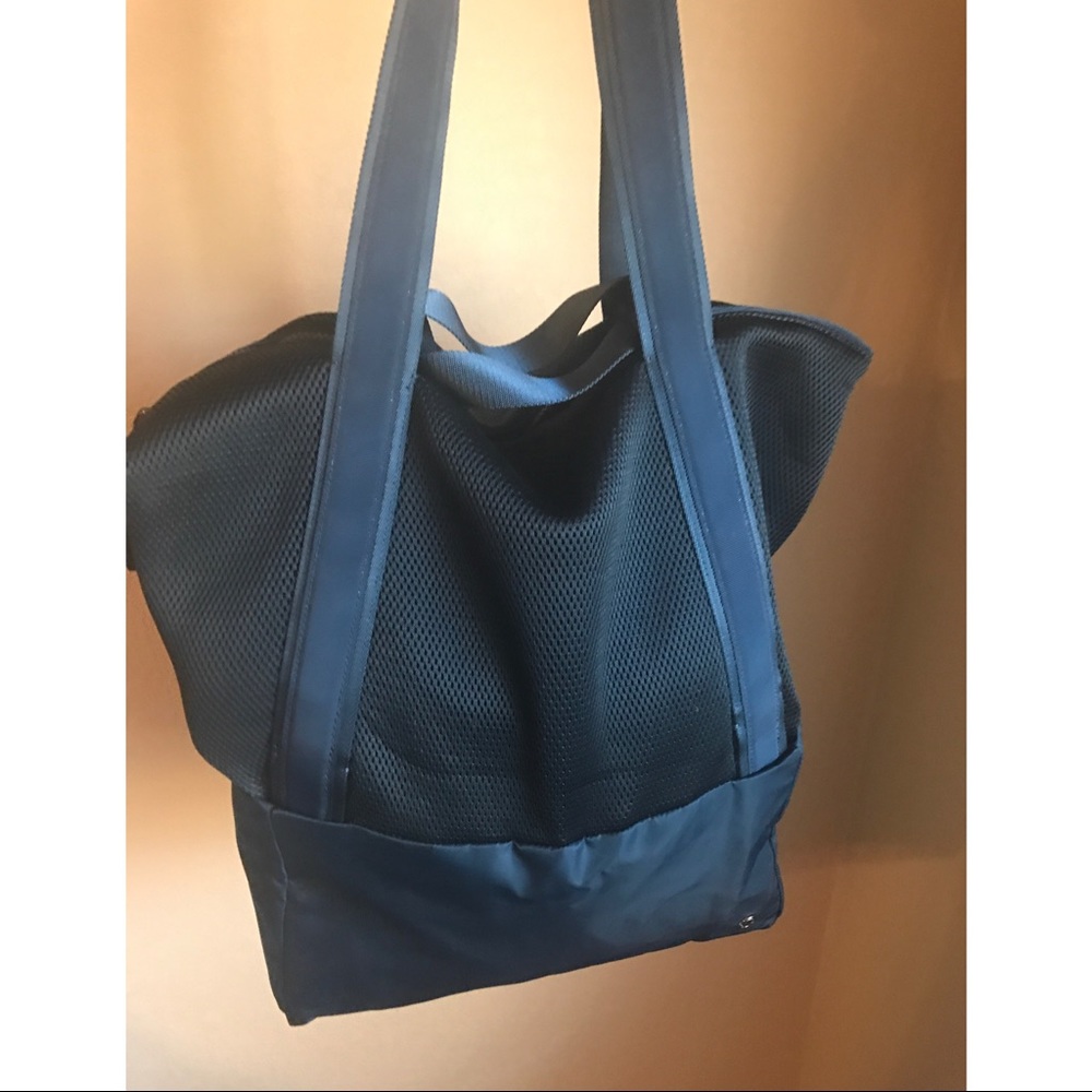 Hot mesh Tote bag Lululemon