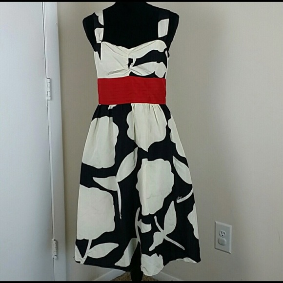 Lilly Pulitzer Dresses & Skirts - Lilly Pulitzer black/cream/red dress size 8