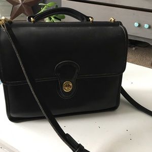 Vintage medium size Coach Station  bag
