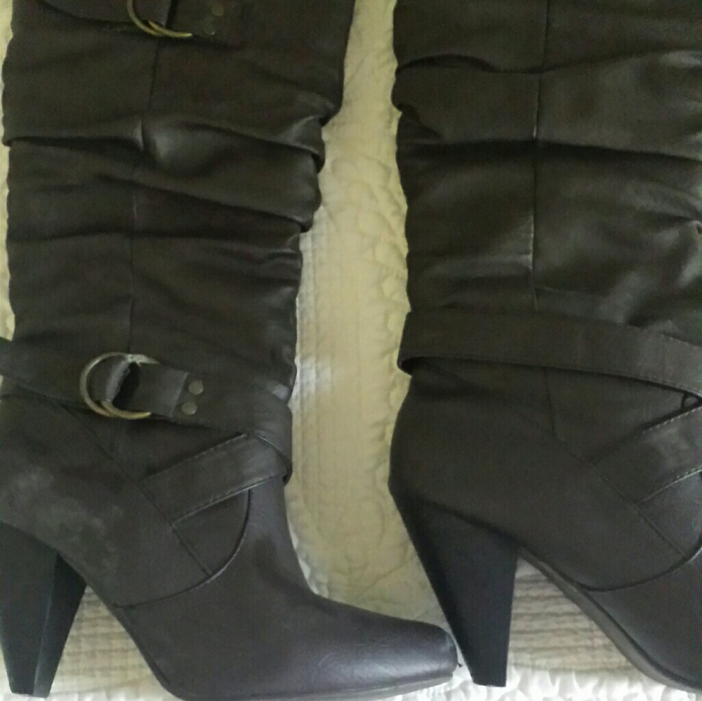 High heeled boots