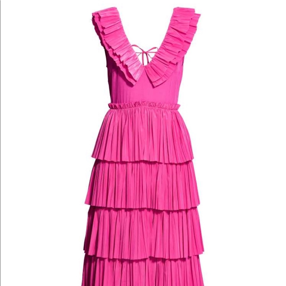 RARE!!! H&m pleated tiered dress. Never worn, BNWT