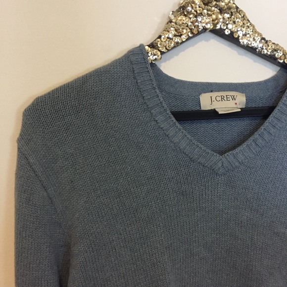 J. Crew V Neck Light Blue - Picture 4 of 4