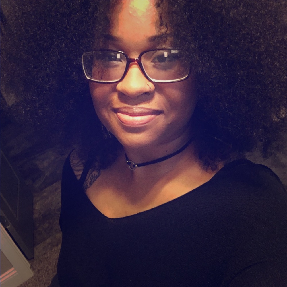 Meet your Posher, Kay