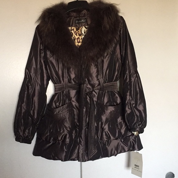 Down feather Short Coat - Picture 1 of 3