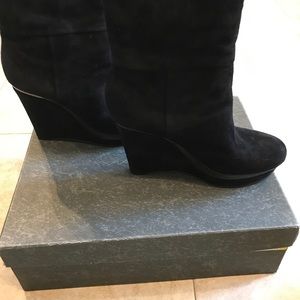 SALEEE ! Suede wedge boots