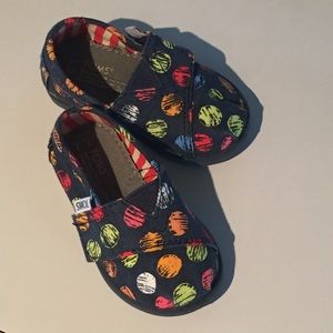 Like New Kids navy and polka dot Toms
