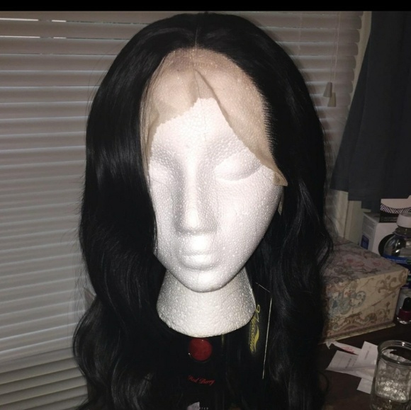 Wavy Beauty Lace Front Wig 22-24 inches main image 4