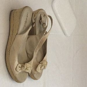 Wedge sandals