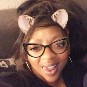 Meet your Posher, Nikki