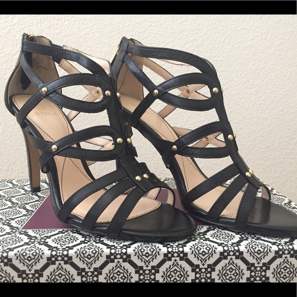 Black caged sandal heel