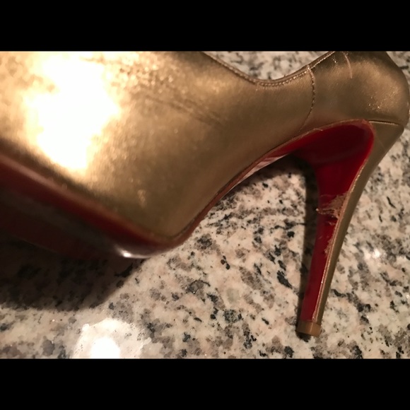 Christian Louboutin Bronze Heels - Picture 5 of 8