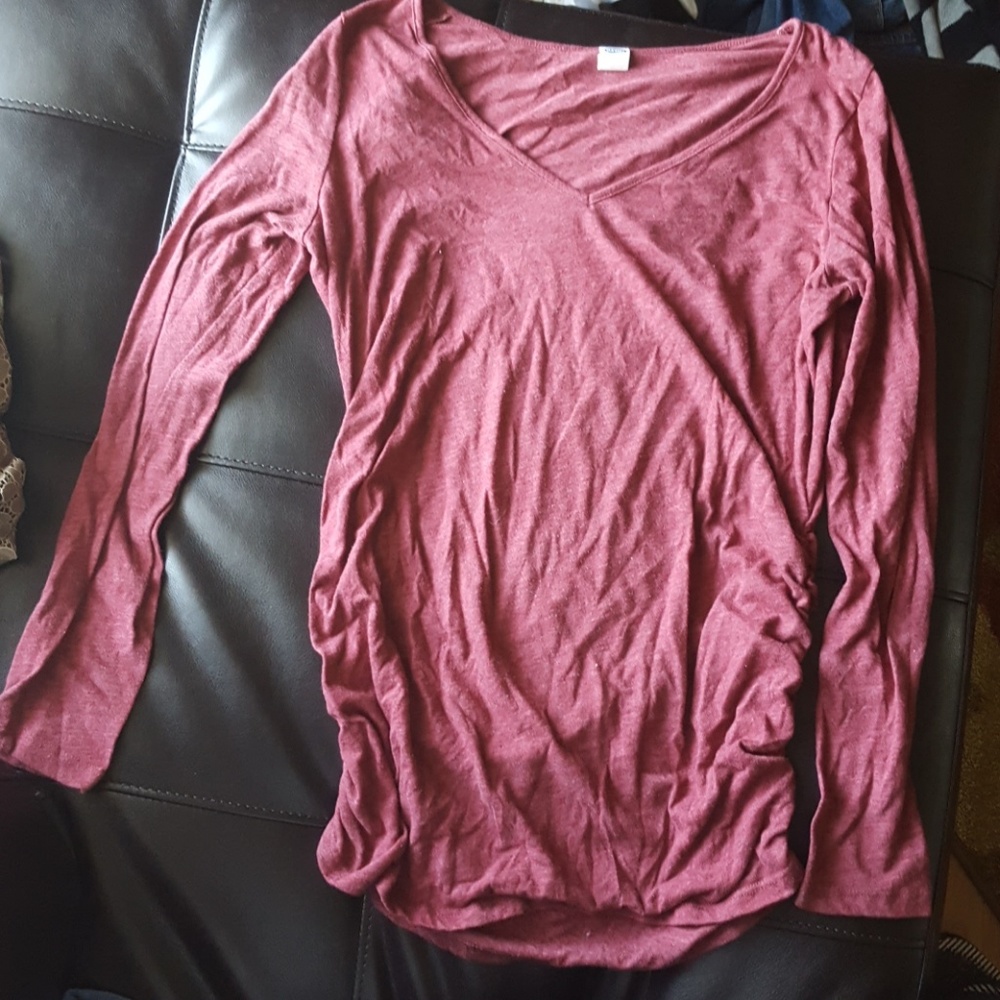Old Navy Maternity Long Sleeve TShirt Size Medium