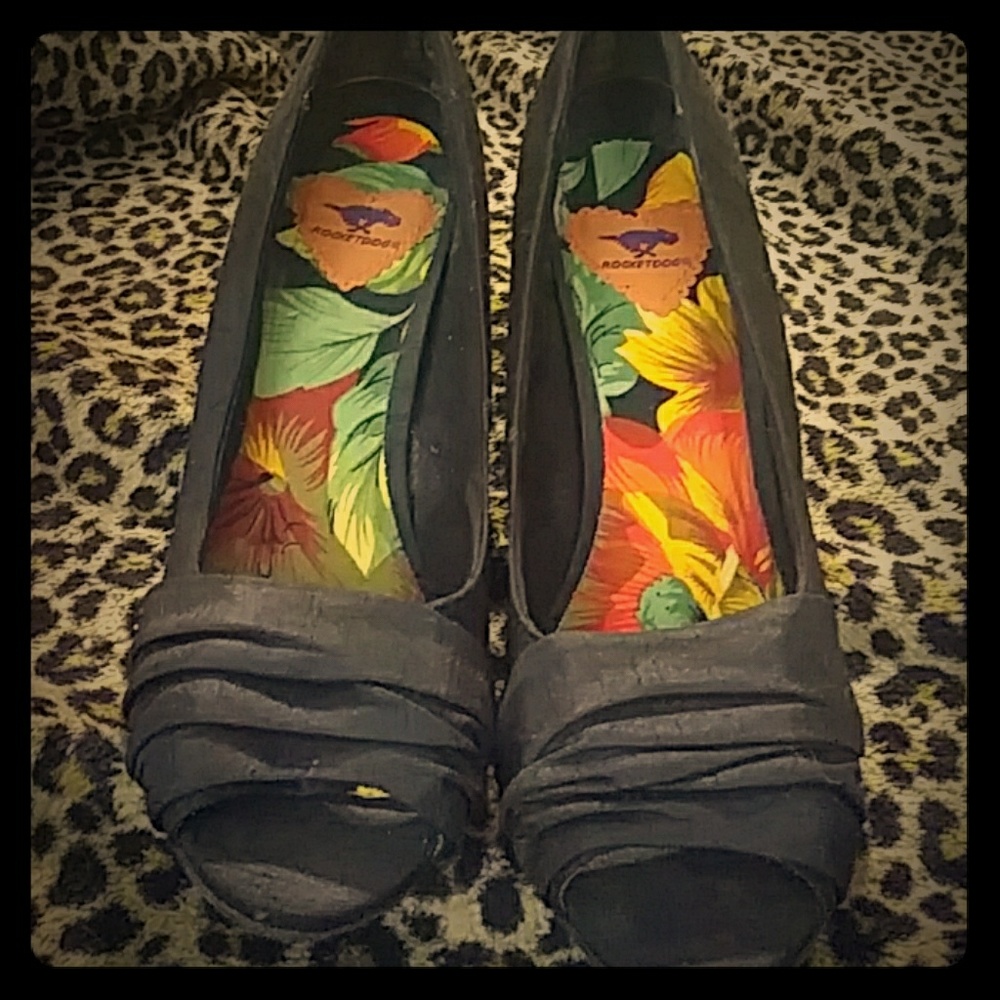 Peep toe Black heels size 8
