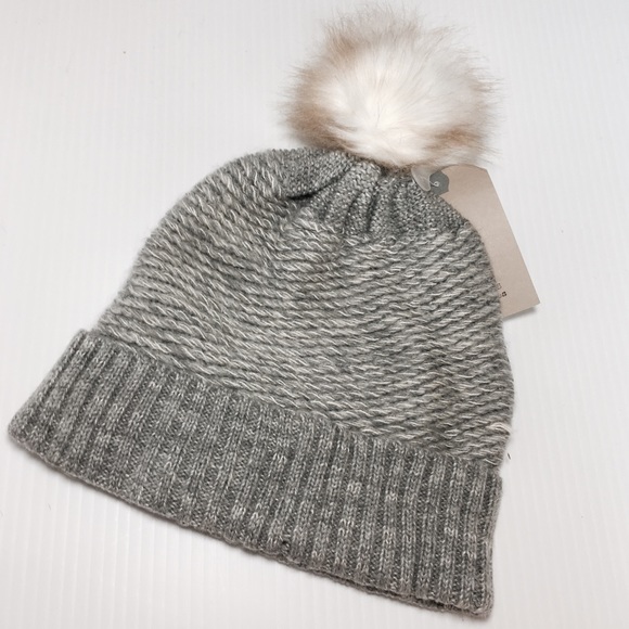 Zara Accessories - NWT Zara Knit Winter Pom Hat