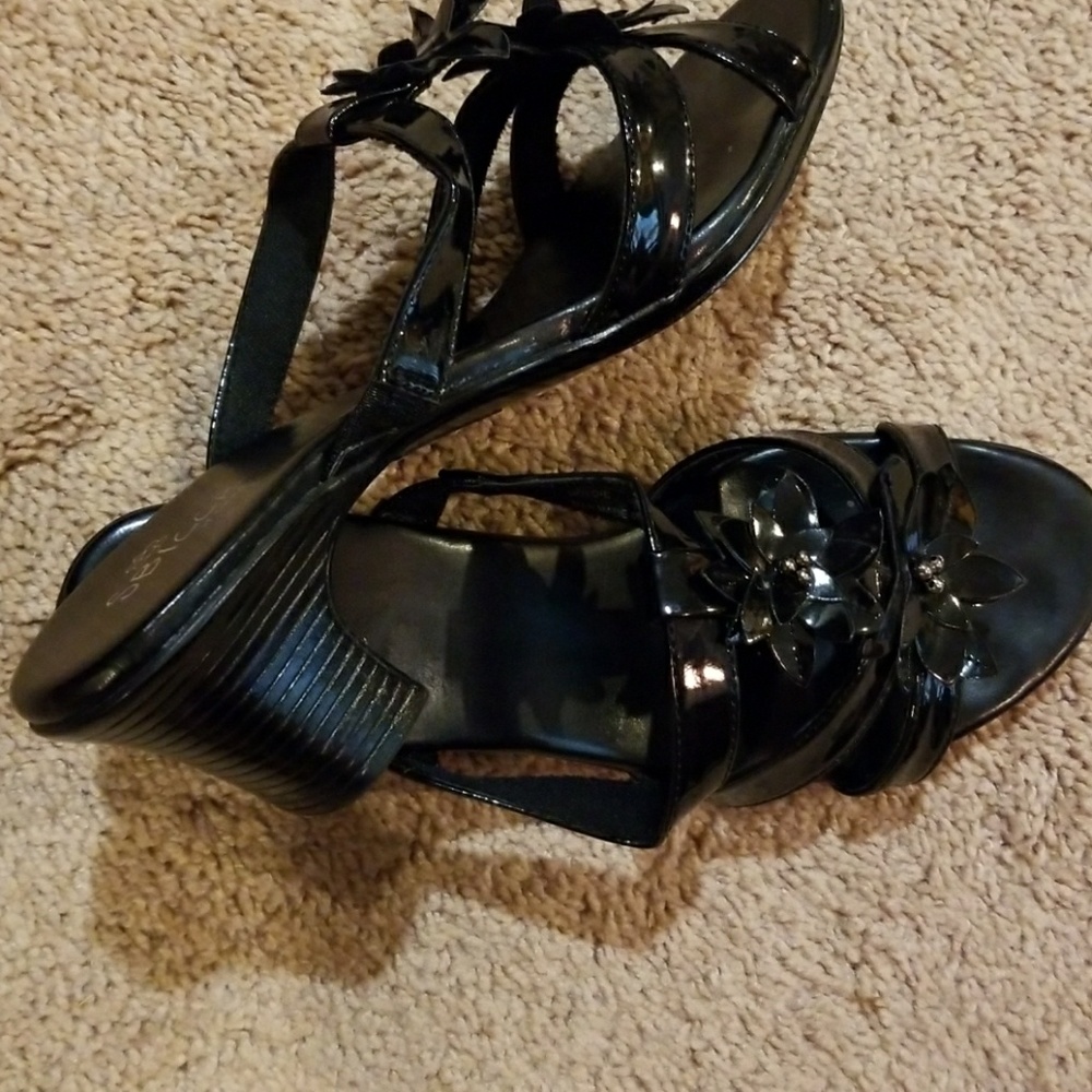 SBICCA of California,  black,patent sandals