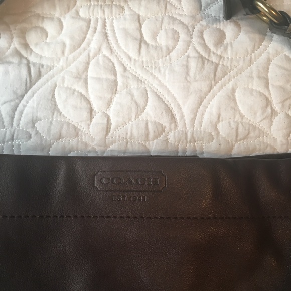 Chocolate brown leather Coach handbag! - Picture 2 of 5