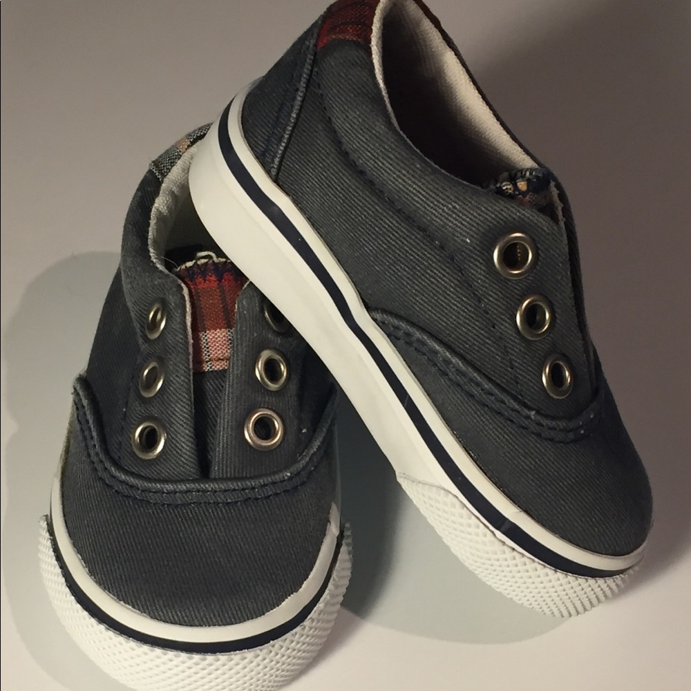 Sold - Like new gray sneakers