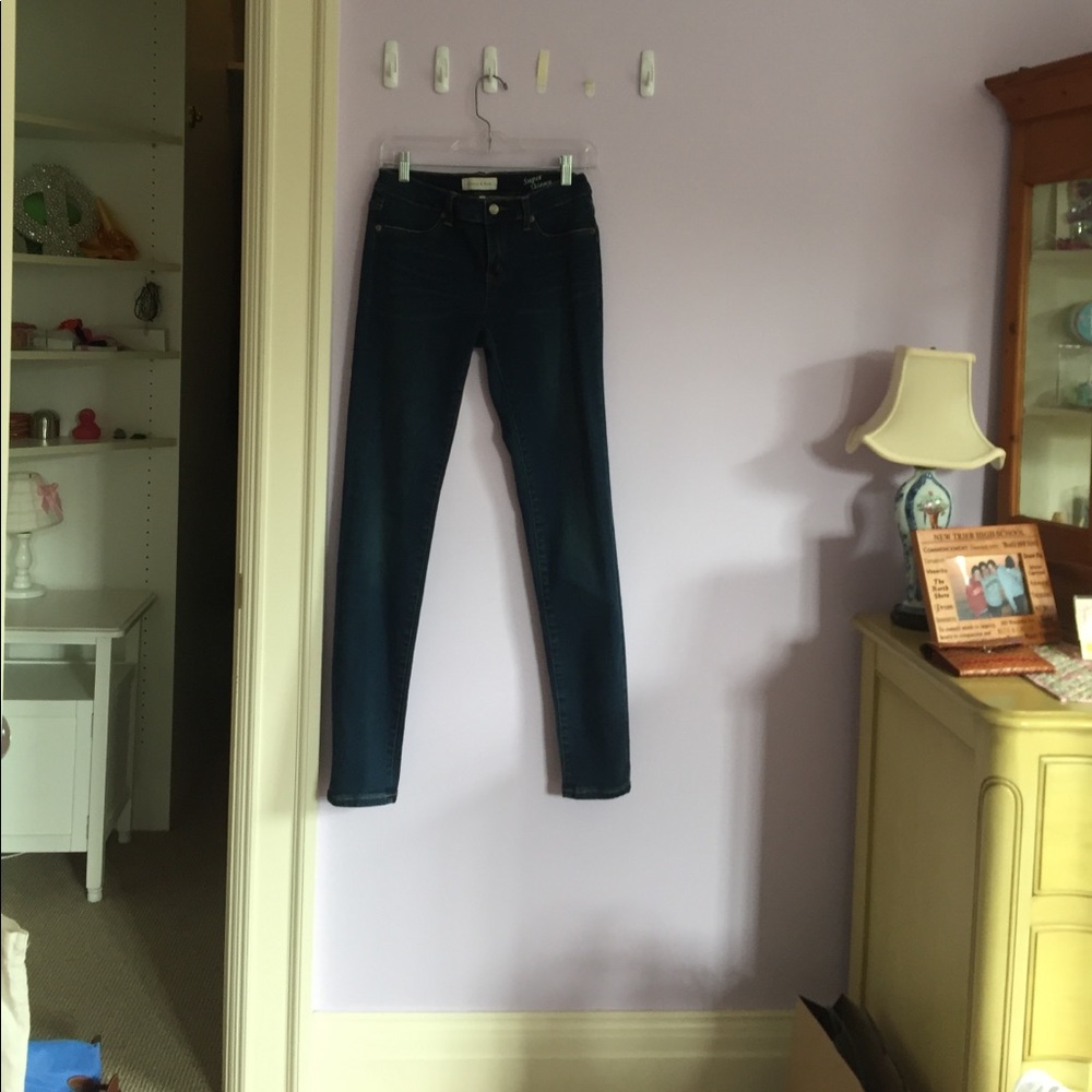 Dark wash skinny jeans