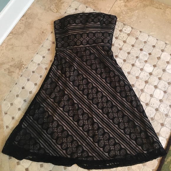 LOFT Dresses & Skirts - LOFT strapless dress
