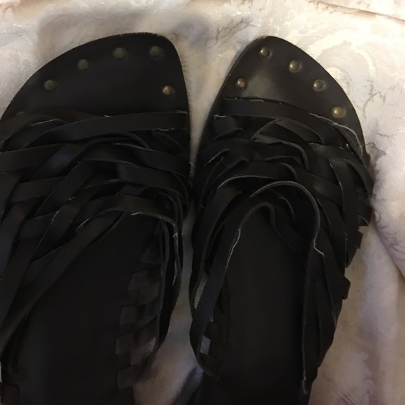 4/$50 2MIA LIA Sandals 7 - Picture 5 of 8