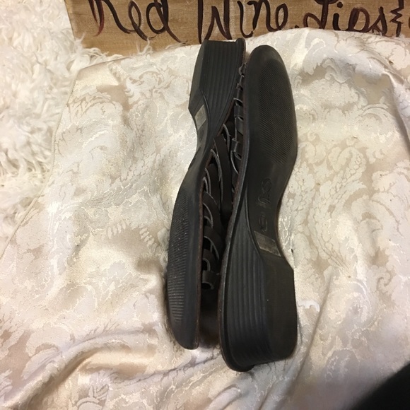 4/$50 2MIA LIA Sandals 7 - Picture 7 of 8