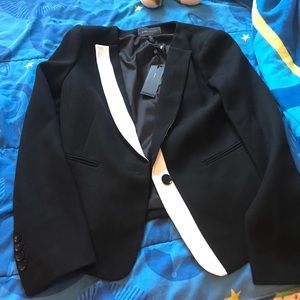 BCBGMAXAZRIA  blank blazer