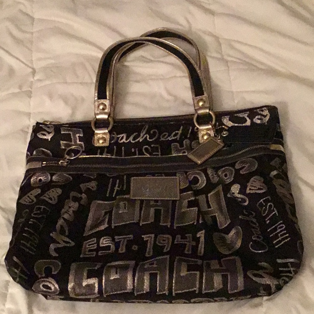 Coach Poppy Shoulder Bag with matching Wristlet