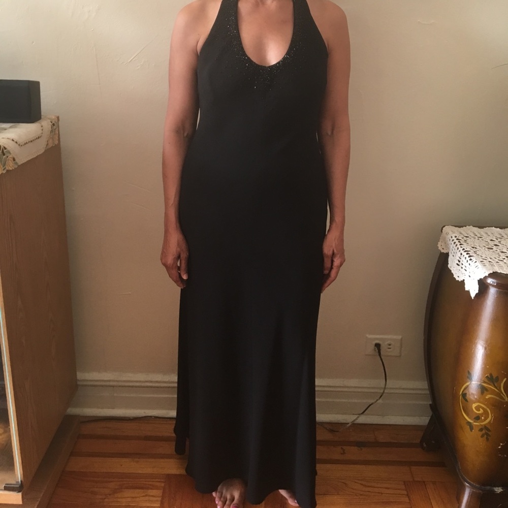 Floor length Black backless dress