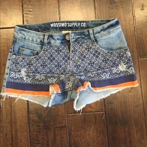 Designed jean shorts