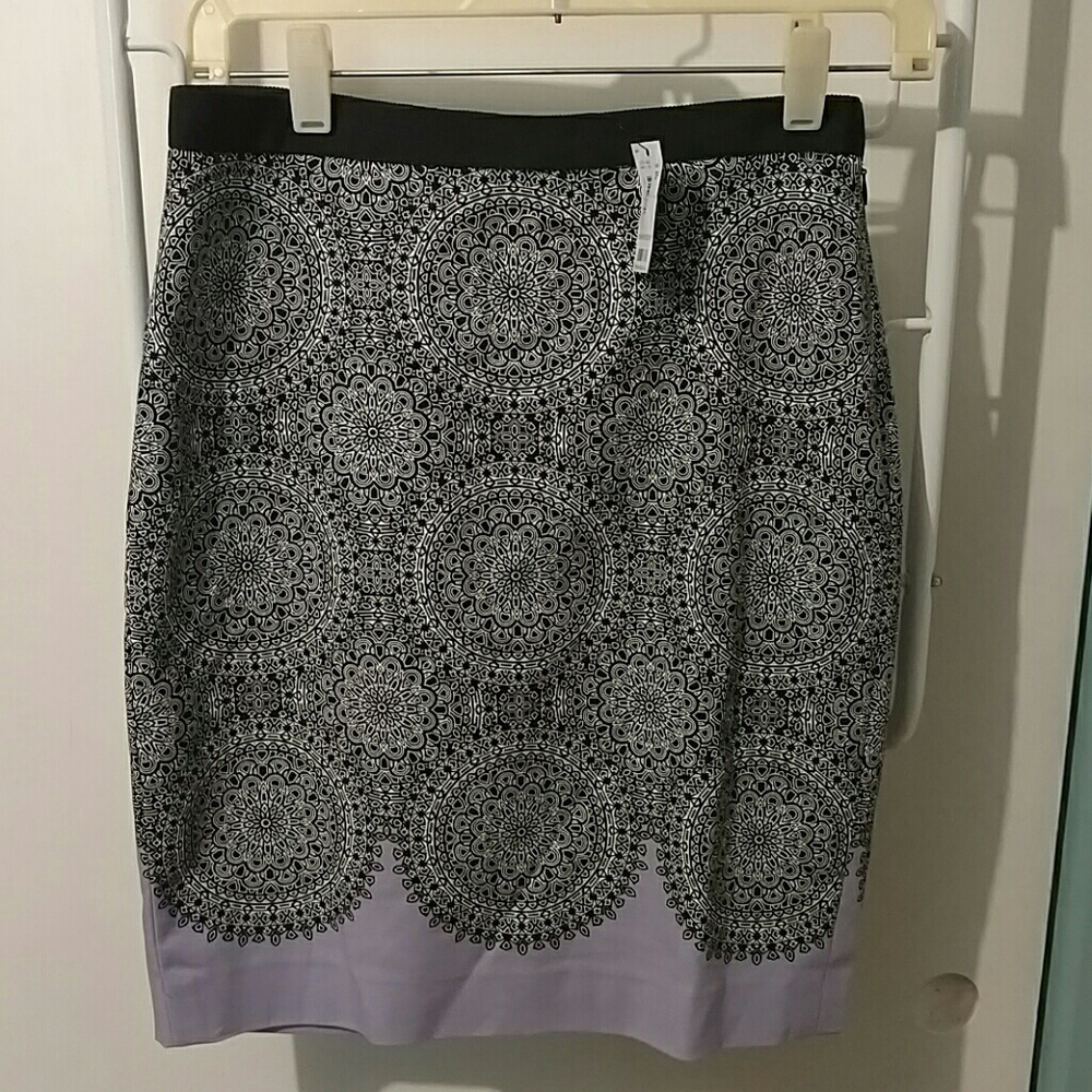Grey/lilac pencil skirt The Limited size 0 BOGO50%