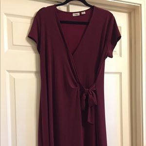 🍁Burgundy wrap dress🍁