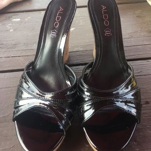 Black Wooden Open Toe Sandal Heels