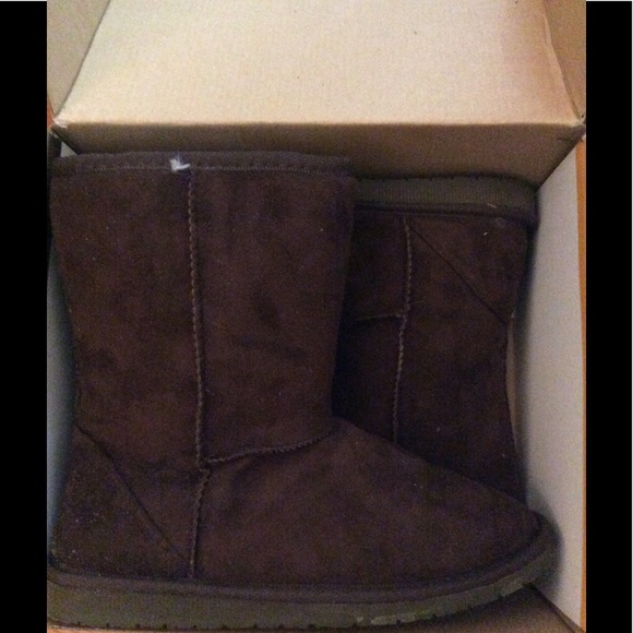 Boot - Picture 4 of 5